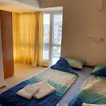 Family Neptun - Hotell