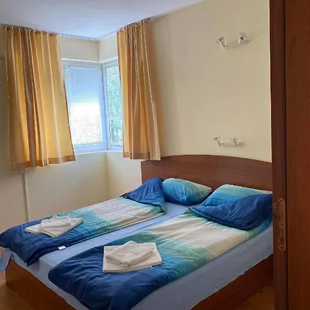 Family Neptun - 2* Lozenec