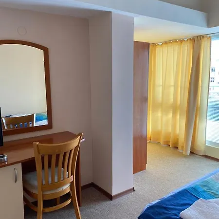 호텔 Family Neptun - 로제넷츠