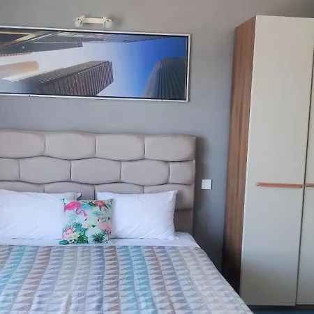 Family Neptun - 호텔 로제넷츠