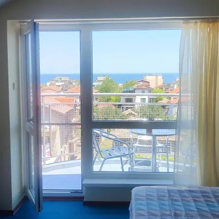 호텔 Family Neptun - 로제넷츠