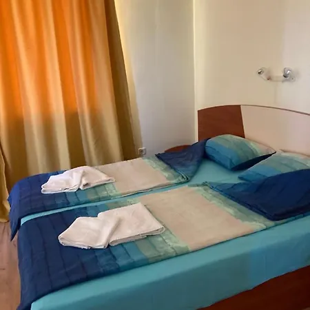 Family Neptun - ロゼネッツ