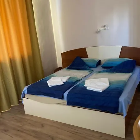 Family Neptun -