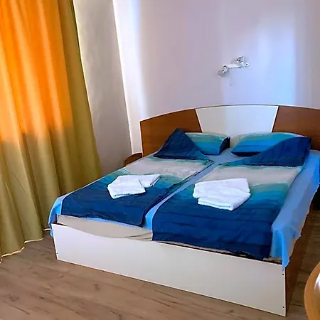 Family Neptun - Hotel 2*