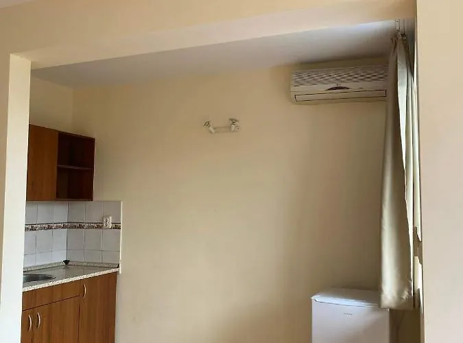 Family Neptun - מלון לוזנטס