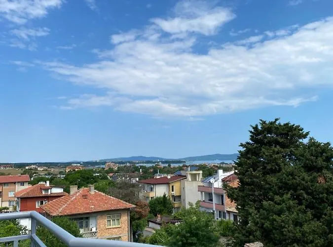 Family Neptun - מלון לוזנטס