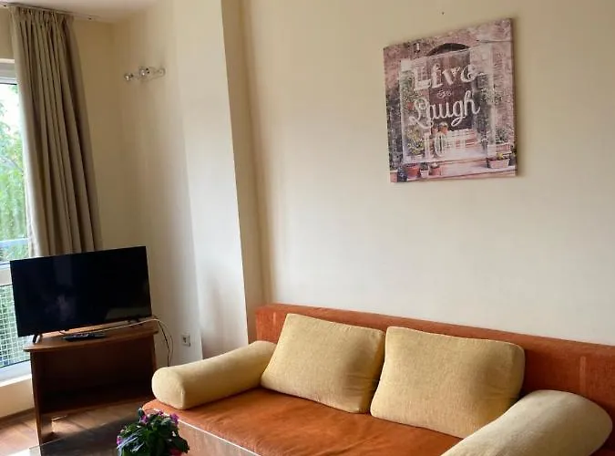 Family Neptun - מלון לוזנטס