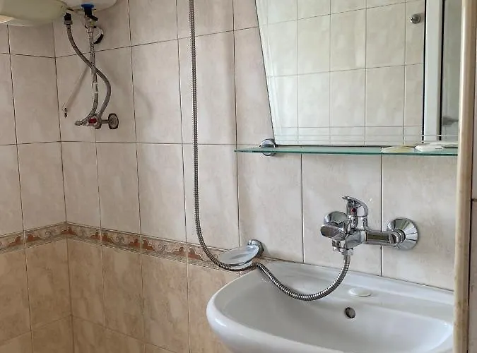 Family Neptun - 2* לוזנטס