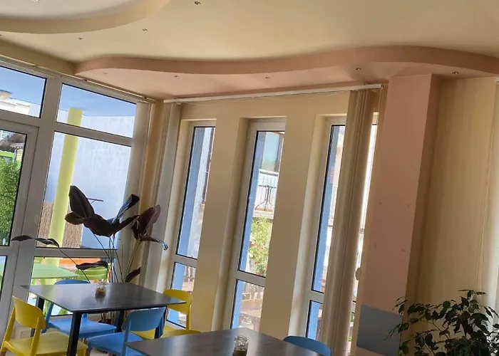 Family Neptun - מלון לוזנטס