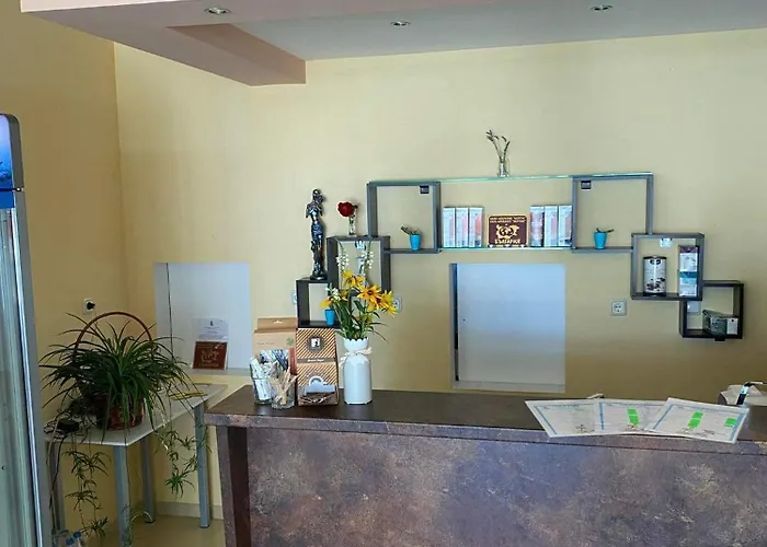 Family Neptun - מלון