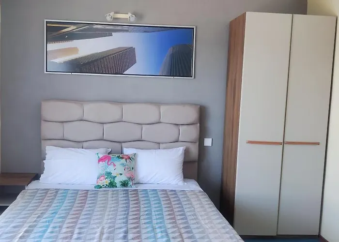 Family Neptun - מלון לוזנטס